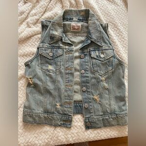 women’s levi distressed jean vest